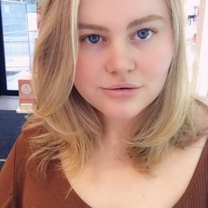 Meet your Posher, Melanie